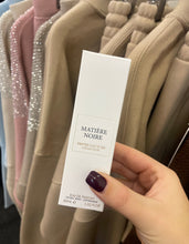Load image into Gallery viewer, Jo M perfume
