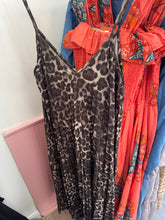 Load image into Gallery viewer, Lurex leopard strappy pleated maxi dress
