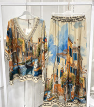 Load image into Gallery viewer, Venice house co ord lurex curve
